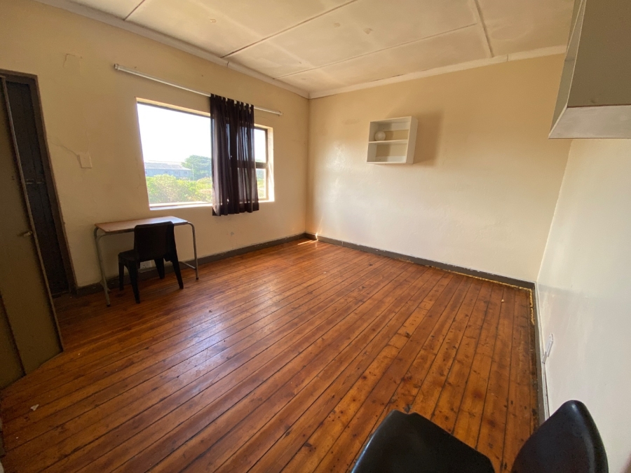 Commercial Property for Sale in Quigney Eastern Cape